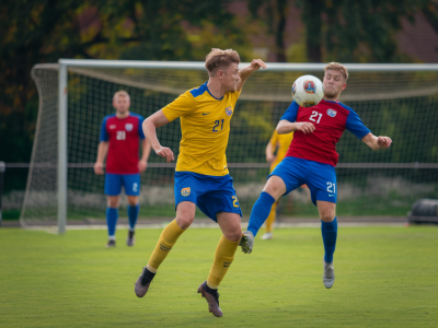 Which 20-minute drills replicate premier league pressing triggers for budget grassroots teams