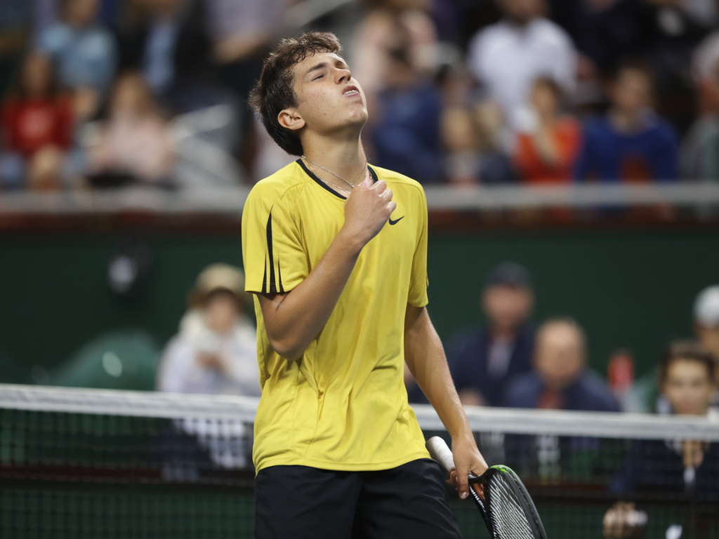 How to build a mental resilience program for young athletes who choke in finals